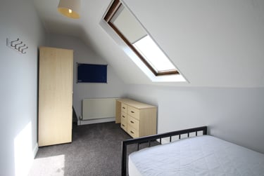 6 bed house, Marshall Street, Newland avenue, Hull, HU53DA - Image 3